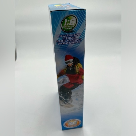 Click N' Play Sports and Adventure Skiing 12" Inch Action Figure Play Set With A - Picture 4 of 8